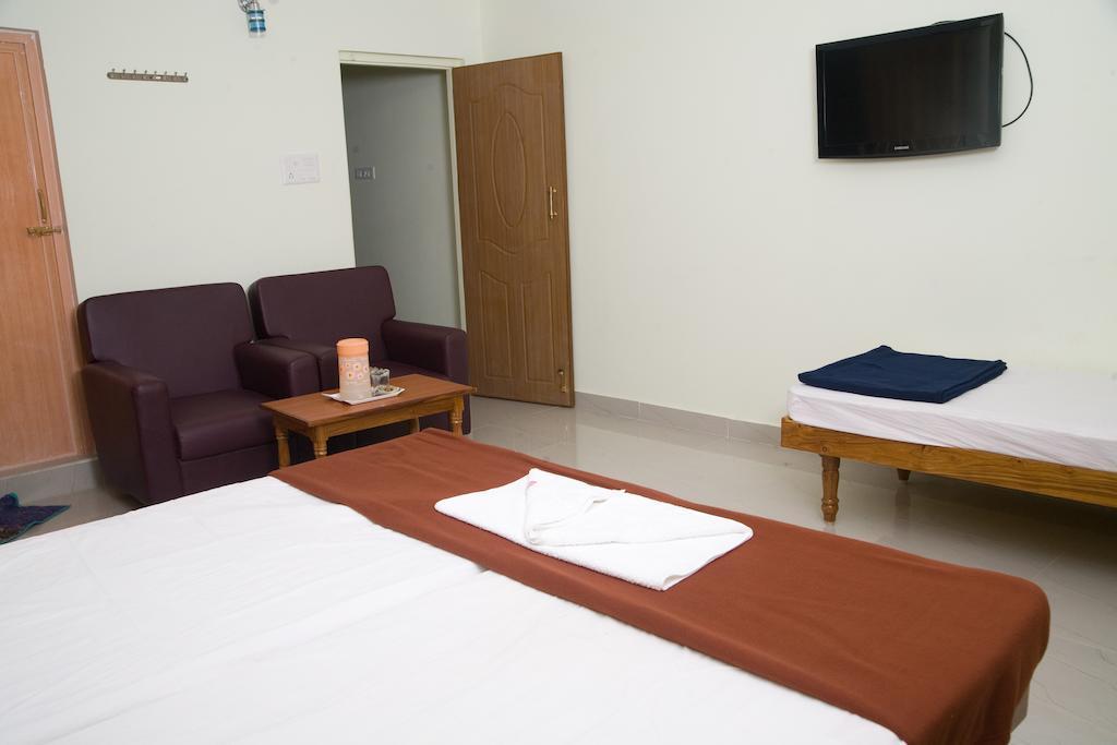 Vihas Inn Tirupati Zewnętrze zdjęcie